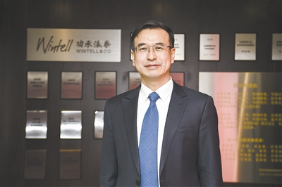 res14_attpic_brief.jpg res14_attpic_brief.jpg